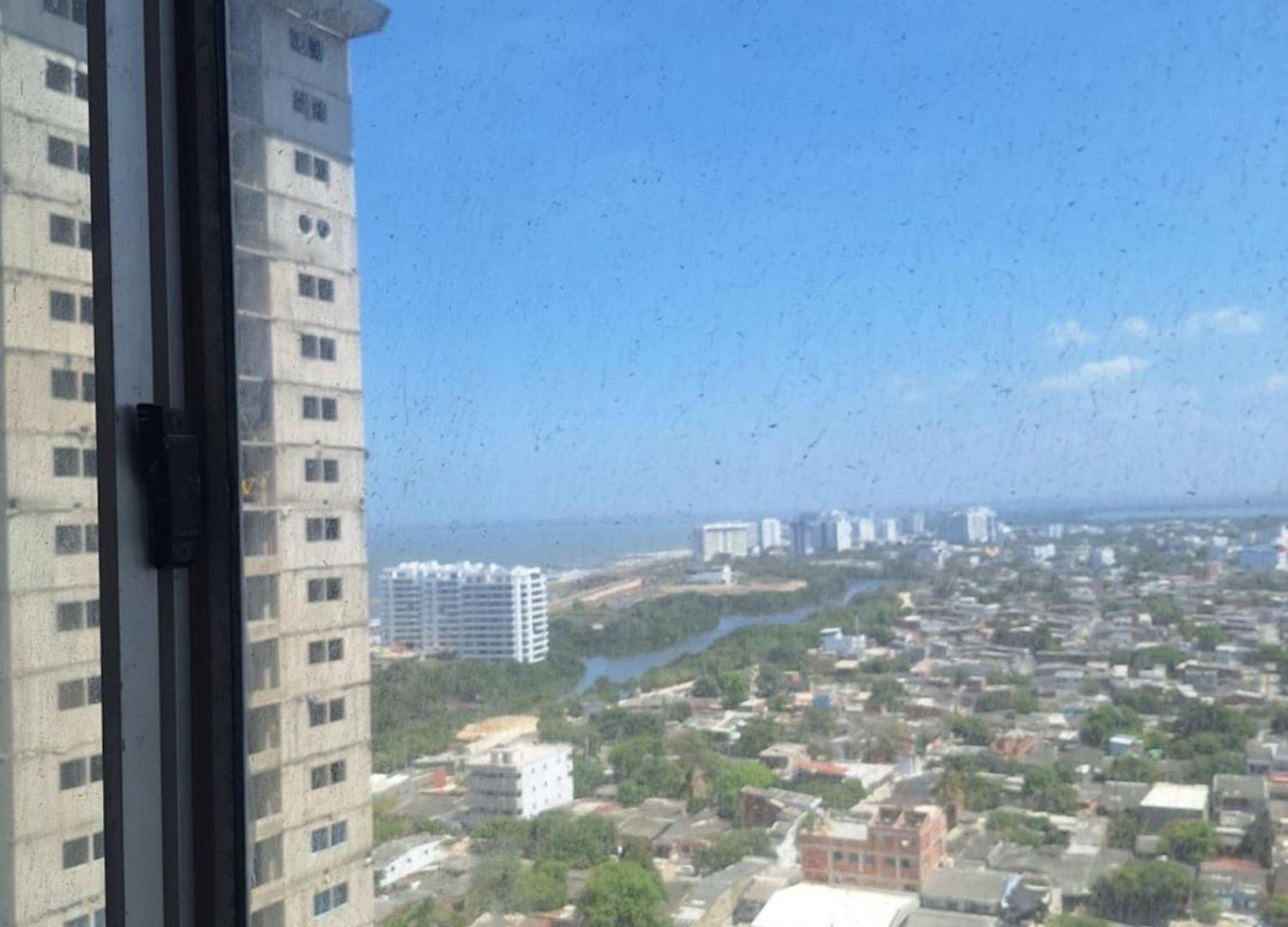 Aqualinastar Apartamento *